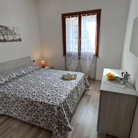아파트 Casa Nicole Trilocale 포르투 아주로
